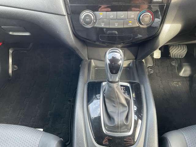 エクストレイル ２．０　２０Ｓ　Ｖセレクション　２列車　４ＷＤ　ドライブレコーダー・ニッサンコネクトメモ　オールモード４×４　クルコン　メモリーナビ　盗難防止システム　ワンオーナー　ＥＴＣ　ＡＢＳ　パワーステアリング　アルミホイール　寒冷地仕様　ドラレコ　エアバッグ　全周囲カメラ　ＬＤＷ　衝突被害軽減装置（12枚目）