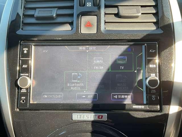 マーチ 1.2 NISMO ドライブレコーダー・日産メモリーナビ・ア Wエアバッグ 定期点検記録簿 アイスト ナビTV ワンオ-ナ-車 スマートキ オートエアコン メモリナビ キーフリー パワーウィンドウ エアバック ABS ワンセグ パワステ ドライブレコーダー(6枚目)