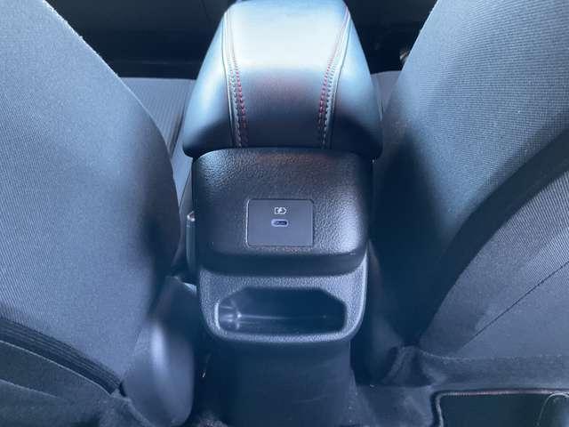 オーラ １．２　ＮＩＳＭＯ　弊社試乗使用社有車　カーテンエアバッグ　エマブレ　ＥＴＣ　ドラレコ　車線逸脱警報　ワンセグ　キーフリーシステム　ダブルエアバック　定期点検記録簿　アルミホイール　運転席エアバッグ　メモリーナビ　試乗車　ナビＴＶ　ＡＢＳ（20枚目）