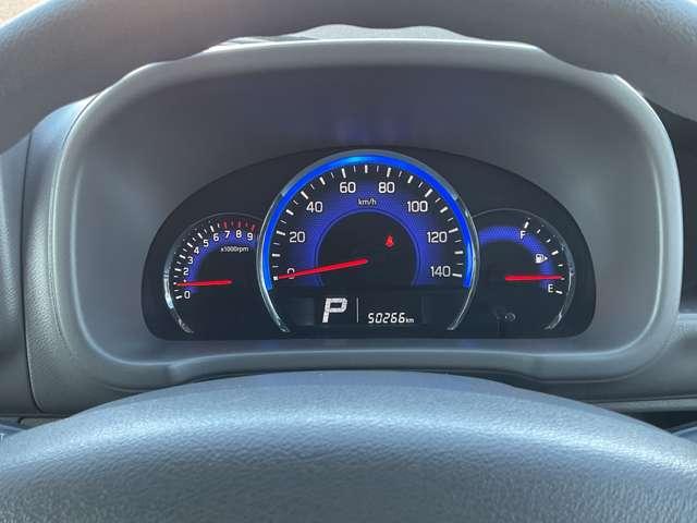 ＮＶ１００クリッパーバン ６６０　ＧＸターボ　ハイルーフ　４ＷＤ　ドライブレコーダー・ＣＤチューナー・ＥＴＣ車　インテリジェントエマージェンシーブレーキ　ドラレコ　１オーナー　４ＷＤ　キーレス　ＥＴＣ　フルオートエアコン　ＰＳ　寒冷地仕様　ＡＢＳ　運転席エアバッグ　ダブルエアバッグ　記録簿　パワーウィンドー（4枚目）