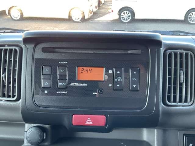 ＮＶ１００クリッパーバン ６６０　ＧＸターボ　ハイルーフ　４ＷＤ　ドライブレコーダー・ＣＤチューナー・ＥＴＣ車　インテリジェントエマージェンシーブレーキ　ドラレコ　１オーナー　４ＷＤ　キーレス　ＥＴＣ　フルオートエアコン　ＰＳ　寒冷地仕様　ＡＢＳ　運転席エアバッグ　ダブルエアバッグ　記録簿　パワーウィンドー（6枚目）