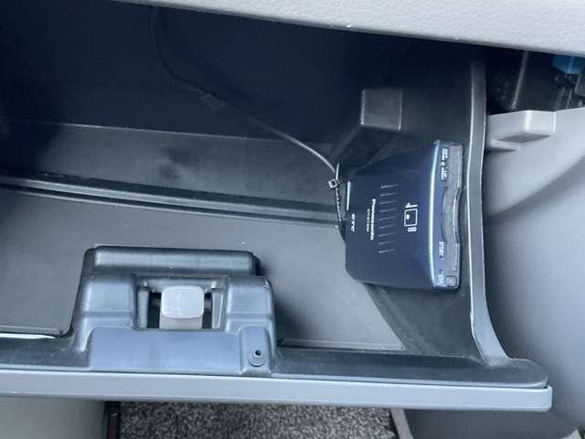 ＮＶ１００クリッパーバン ６６０　ＧＸターボ　ハイルーフ　４ＷＤ　ドライブレコーダー・ＣＤチューナー・ＥＴＣ車　インテリジェントエマージェンシーブレーキ　ドラレコ　１オーナー　４ＷＤ　キーレス　ＥＴＣ　フルオートエアコン　ＰＳ　寒冷地仕様　ＡＢＳ　運転席エアバッグ　ダブルエアバッグ　記録簿　パワーウィンドー（7枚目）