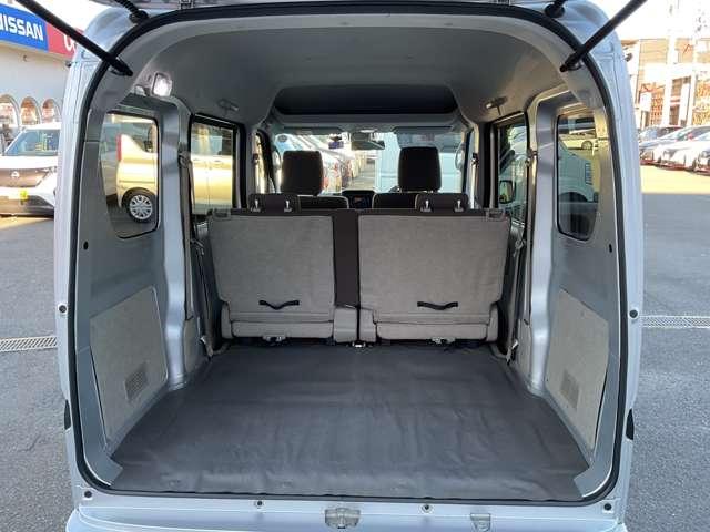 ＮＶ１００クリッパーバン ６６０　ＧＸターボ　ハイルーフ　４ＷＤ　ドライブレコーダー・ＣＤチューナー・ＥＴＣ車　インテリジェントエマージェンシーブレーキ　ドラレコ　１オーナー　４ＷＤ　キーレス　ＥＴＣ　フルオートエアコン　ＰＳ　寒冷地仕様　ＡＢＳ　運転席エアバッグ　ダブルエアバッグ　記録簿　パワーウィンドー（13枚目）