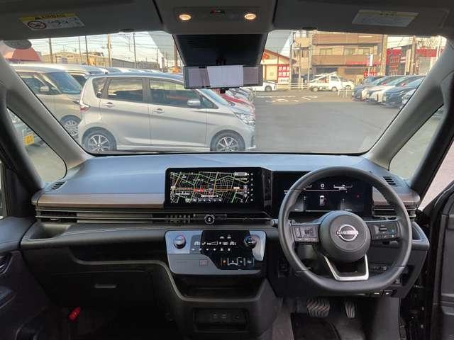 セレナ 2.0 ハイウェイスターV 弊社試乗使用社有車 後席モニター W電動スライド レーダークルコン レーンアシスト 展示試乗車UP LEDランプ ワンオーナー車 盗難防止システム ETC装備 カーテンエアバッグ アルミホイール キーフリー メモリ-ナビ ナビTV(3枚目)