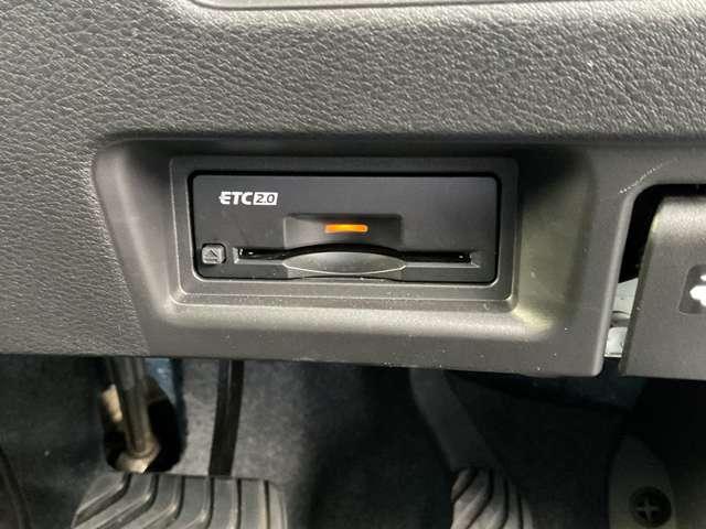 セレナ 2.0 ハイウェイスターV 弊社試乗使用社有車 後席モニター W電動スライド レーダークルコン レーンアシスト 展示試乗車UP LEDランプ ワンオーナー車 盗難防止システム ETC装備 カーテンエアバッグ アルミホイール キーフリー メモリ-ナビ ナビTV(12枚目)