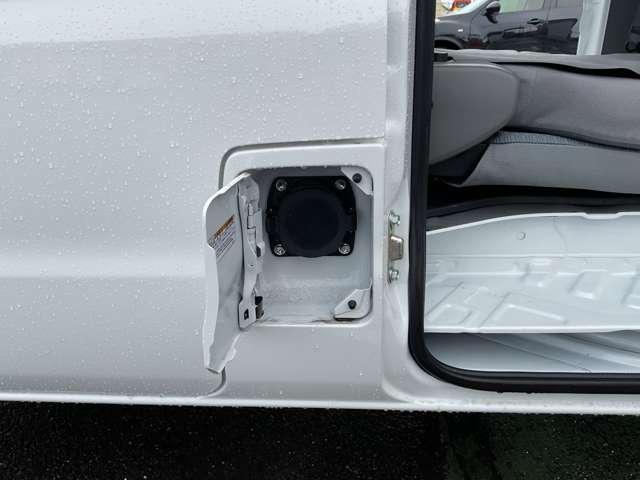 クリッパーEV 4シーター 弊社社内使用車 スピーカー内蔵FM/AMラジオ 衝突被害軽減ブレーキ(16枚目)