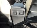 後席にもエアコン吹き出し口が付いています。