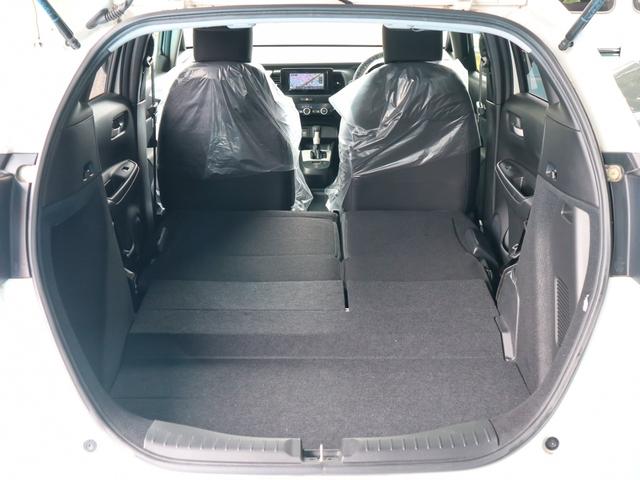 フィット ｅ：ＨＥＶベーシック　●令和３年式　●走行・２９３５１Ｋｍ　●ナビ　●ＥＴＣ　●バックカメラ　●ＬＥＤヘッドライト　●電子制御パーキングブレーキ　●オートエアコン　●ハイブリッド　●レンタカーＵＰ　●ホンダセンシングレス（30枚目）
