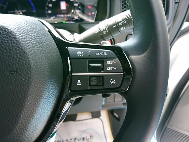ステップワゴン ｅ：ＨＥＶスパーダ　●令和４年式　●走行７２５９ｋｍ　●１１．４型ホンダコネクトナビ　●全方位カメラ　●ＥＴＣ　●両側電動スライドドア　●渋滞追従機能付ＡＣＣ　●７人乗　●シートヒーター　●電子パーキング　●新車保証付（25枚目）
