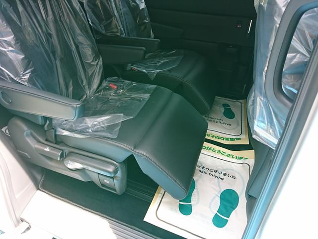 ステップワゴン ｅ：ＨＥＶスパーダ　●令和４年式　●走行７２５９ｋｍ　●１１．４型ホンダコネクトナビ　●全方位カメラ　●ＥＴＣ　●両側電動スライドドア　●渋滞追従機能付ＡＣＣ　●７人乗　●シートヒーター　●電子パーキング　●新車保証付（50枚目）
