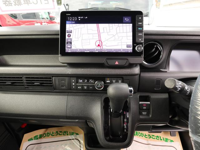 Ｎ－ＢＯＸカスタム ターボ　●令和５年式　●走行１８８８０ｋｍ　●９型ホンダコネクトナビ　●ＥＴＣ　●バックカメラ　●両側電動スライドドア　●渋滞追従機能付ＡＣＣ　●電子パーキング　●ＬＥＤライト　●シートヒーター　●新車保証付（13枚目）