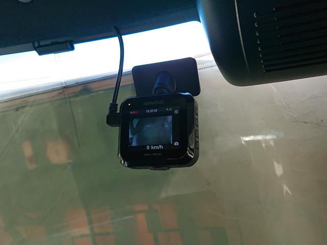 Ｎ－ＢＯＸカスタム Ｌ　４ＷＤ　●令和４年式　●走行１４５６２ｋｍ　●社外ナビ　●前方ドラレコ　●ＥＴＣ　●バックカメラ　●電動スライドドア　●渋滞追従機能付ＡＣＣ　●シートヒーター　●元レンタカー　●新車保証付　●禁煙車（15枚目）