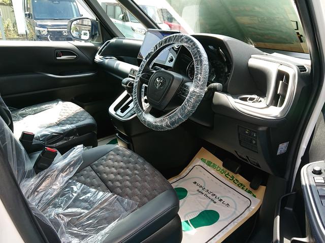 ヴォクシー Ｓ－Ｚ　●令和５年式　●走行４３１７１ｋｍ　●１０．５型ディスプレイナビ　●後席モニター　●パワーバックドア　●ＥＴＣ２．０　●バックカメラ　●両側電動スライドドア　●ＬＥＤ　●シートヒーター　●新車保証付（11枚目）