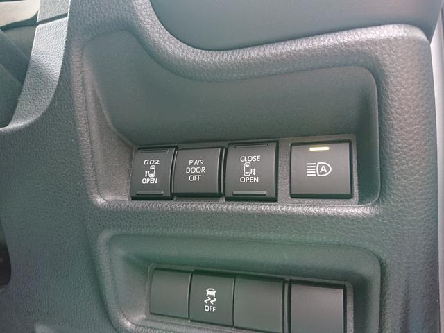 シエンタ ハイブリッドＺ　５人乗　●令和５年式　●走行４９８４ｋｍ　●１０．５型ディスプレイナビ　●全方位カメラ　●前後ドラレコ　●ＥＴＣ２．０　●両側電動スライドドア　●レーダークルーズ　●ＬＥＤライト　●禁煙車　●新車保証（8枚目）