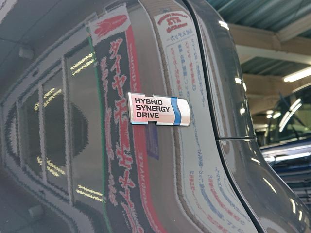 シエンタ ハイブリッドＺ　５人乗　●令和５年式　●走行４９８４ｋｍ　●１０．５型ディスプレイナビ　●全方位カメラ　●前後ドラレコ　●ＥＴＣ２．０　●両側電動スライドドア　●レーダークルーズ　●ＬＥＤライト　●禁煙車　●新車保証（10枚目）