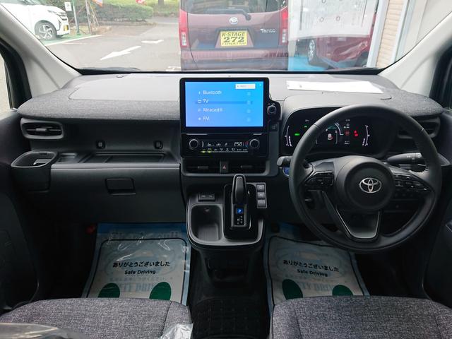 シエンタ ハイブリッドＺ　５人乗　●令和５年式　●走行４９８４ｋｍ　●１０．５型ディスプレイナビ　●全方位カメラ　●前後ドラレコ　●ＥＴＣ２．０　●両側電動スライドドア　●レーダークルーズ　●ＬＥＤライト　●禁煙車　●新車保証（12枚目）