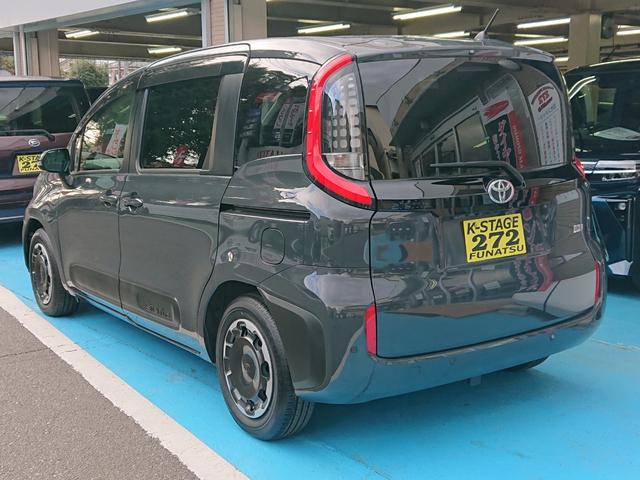 シエンタ ハイブリッドＺ　５人乗　●令和５年式　●走行４９８４ｋｍ　●１０．５型ディスプレイナビ　●全方位カメラ　●前後ドラレコ　●ＥＴＣ２．０　●両側電動スライドドア　●レーダークルーズ　●ＬＥＤライト　●禁煙車　●新車保証（24枚目）
