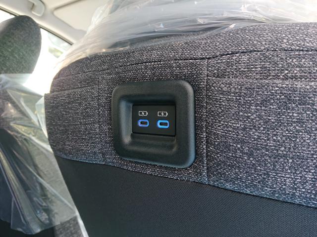 シエンタ ハイブリッドＺ　５人乗　●令和５年式　●走行４９８４ｋｍ　●１０．５型ディスプレイナビ　●全方位カメラ　●前後ドラレコ　●ＥＴＣ２．０　●両側電動スライドドア　●レーダークルーズ　●ＬＥＤライト　●禁煙車　●新車保証（47枚目）