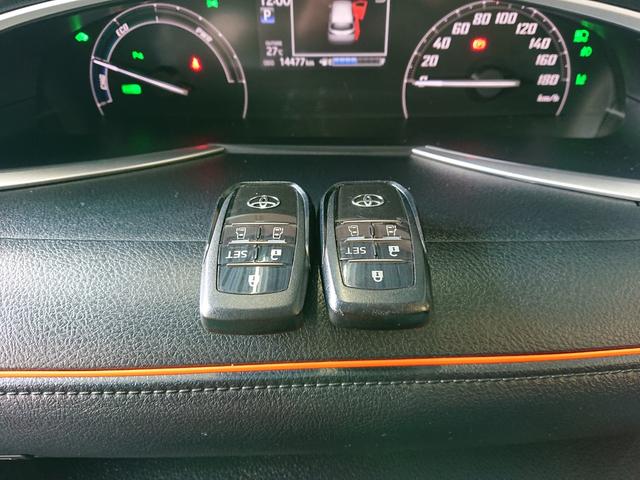 シエンタ ハイブリッドＧ　クエロ　●令和４年式　●走行・１４４７７Ｋｍ　●車検整備付　●７人乗　●純正フルセグナビ　●ＥＴＣ２．０　●全方位カメラ　●両側電動スライドドア　●衝突軽減ブレーキ　●クルーズコントロール　●Ｆシートヒーター（12枚目）