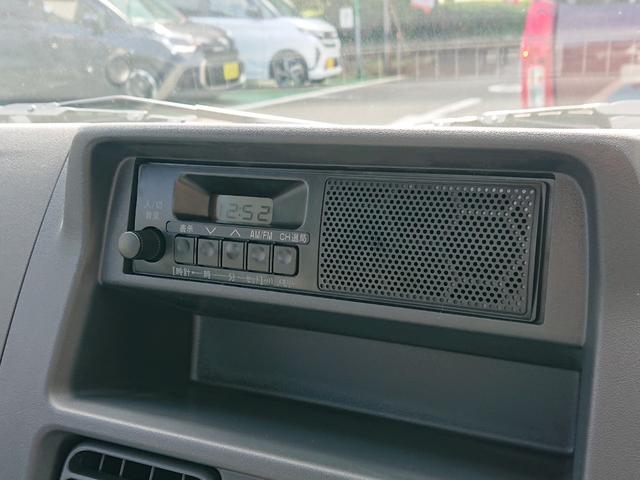 ミニキャブトラック Ｍ　４ＷＤ・４ＡＴ　●令和７年式　●届出済未使用車　●キーレス　●パワーウィンドウ　●オートライト　●リアソナーセンサー　●アイドリングストップ　●横滑り防止装置　●エアコン　●パワステ　●新車保証付き（18枚目）