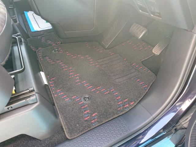 ヴォクシー Ｓ－Ｚ　●令和６年式　●走行３３３２５Ｋｍ　●１０．５型ディスプレイナビ　●全方位カメラ　●アドバンスドパーク　●パワーバックドア　●ユニバーサルステップ　●プロジェクター式ＬＥＤライト　●新車保証　●禁煙車（48枚目）