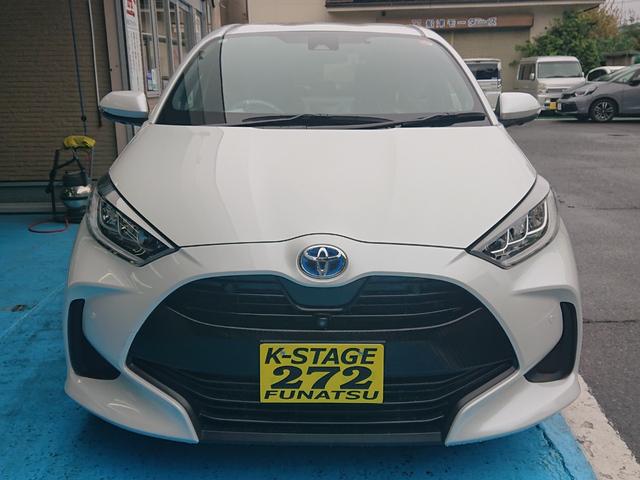 ★ヤリス　ハイブリッドＺ　プラチナホワイトパールマイカ　走行：１３，１８８Ｋｍ★入庫いたしました！　ボディに写真での判別が難しい凹みが複数御座います。ご来店の上、実車にてご確認ください。