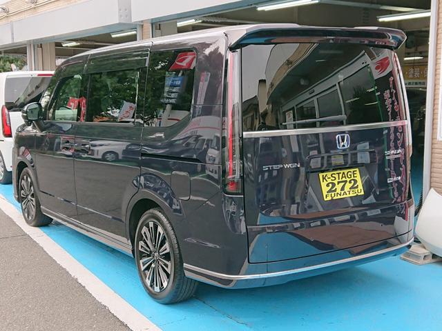 ステップワゴン ｅ：ＨＥＶスパーダ　プレミアムライン　●令和７年式　●走行・１４２４１Ｋｍ　●純正９インチコネクトナビ　●ＥＴＣ　●マルチビューカメラシステム　●電子パーキング　●ＡＣＣ　●衝突軽減ブレーキ　●両側電動スライドドア　●パワーテールゲート（38枚目）