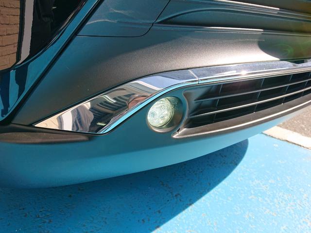 ハリアー Ｚ　●令和４年式　●走行・３２４１３Ｋｍ　●車検整備付　●純正１２．３インチディスプレイナビ　●ＥＴＣ２．０　●全方位カメラ　●前後録画機能付デジタルインナーミラー　●パワーバックドア　●衝突軽減ブレーキ（18枚目）