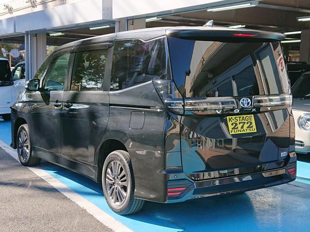 ヴォクシー ハイブリッドＳ－Ｚ　Ｅ－Ｆｏｕｒ　●令和４年式　●走行３１１６１Ｋｍ　●１０．５型ディスプレイナビ　●全方位カメラ　●パーキングアシスト　●ヘッドアップディスプレイ　●デジタルルームミラー　●前後ドラレコ　●ＥＴＣ２．０（28枚目）