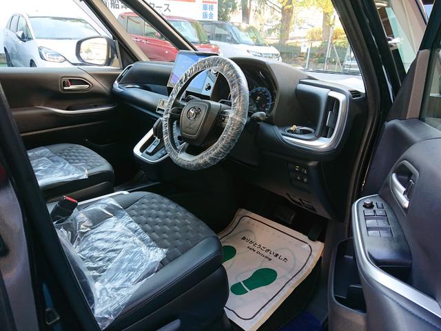 ヴォクシー ハイブリッドＳ－Ｚ　Ｅ－Ｆｏｕｒ　●令和４年式　●走行３１１６１Ｋｍ　●１０．５型ディスプレイナビ　●全方位カメラ　●パーキングアシスト　●ヘッドアップディスプレイ　●デジタルルームミラー　●前後ドラレコ　●ＥＴＣ２．０（35枚目）