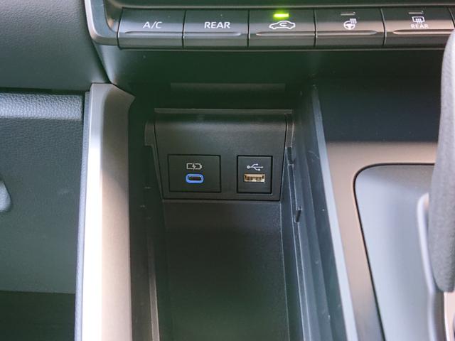 ヴォクシー ハイブリッドＳ－Ｚ　Ｅ－Ｆｏｕｒ　●令和４年式　●走行３１１６１Ｋｍ　●１０．５型ディスプレイナビ　●全方位カメラ　●パーキングアシスト　●ヘッドアップディスプレイ　●デジタルルームミラー　●前後ドラレコ　●ＥＴＣ２．０（47枚目）