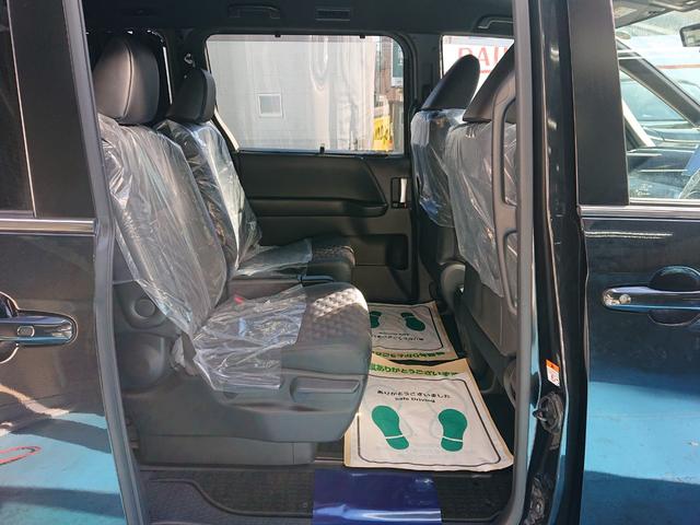 ヴォクシー ハイブリッドＳ－Ｚ　Ｅ－Ｆｏｕｒ　●令和４年式　●走行３１１６１Ｋｍ　●１０．５型ディスプレイナビ　●全方位カメラ　●パーキングアシスト　●ヘッドアップディスプレイ　●デジタルルームミラー　●前後ドラレコ　●ＥＴＣ２．０（59枚目）