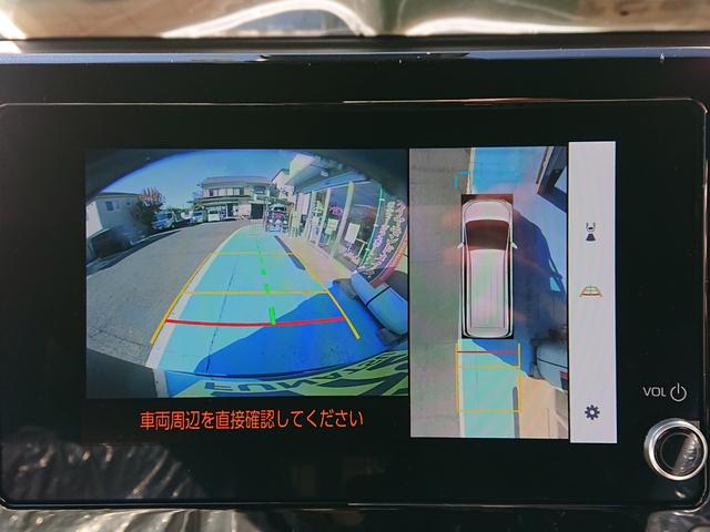 ヴォクシー Ｓ－Ｚ　●令和４年式　●走行１３５５８ｋｍ　●ディスプレイナビ　●全方位カメラ　●アドバンスドパーク　●パワーバックドア　●ＥＴＣ２．０　●両側電動スライドドア　●シートヒーター　●２列目オットマン　●禁煙車（8枚目）