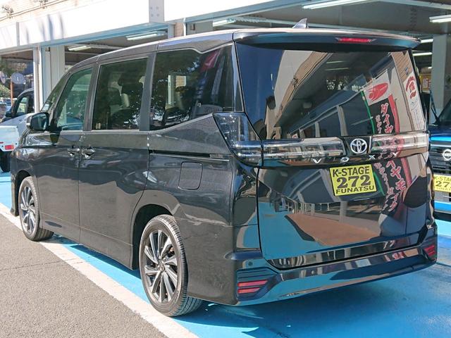 ヴォクシー Ｓ－Ｚ　●令和４年式　●走行１３５５８ｋｍ　●ディスプレイナビ　●全方位カメラ　●アドバンスドパーク　●パワーバックドア　●ＥＴＣ２．０　●両側電動スライドドア　●シートヒーター　●２列目オットマン　●禁煙車（26枚目）