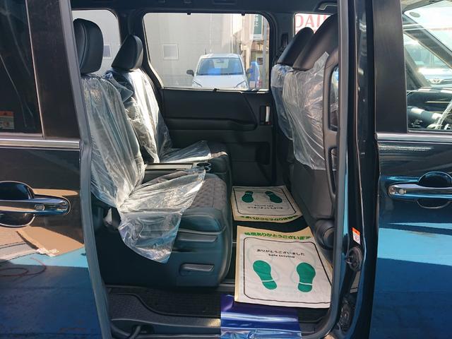 ヴォクシー Ｓ－Ｚ　●令和４年式　●走行１３５５８ｋｍ　●ディスプレイナビ　●全方位カメラ　●アドバンスドパーク　●パワーバックドア　●ＥＴＣ２．０　●両側電動スライドドア　●シートヒーター　●２列目オットマン　●禁煙車（51枚目）