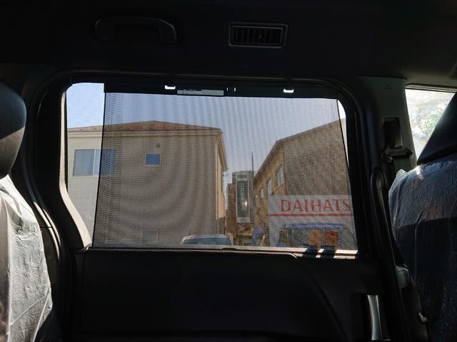 ヴォクシー Ｓ－Ｚ　●令和４年式　●走行１３５５８ｋｍ　●ディスプレイナビ　●全方位カメラ　●アドバンスドパーク　●パワーバックドア　●ＥＴＣ２．０　●両側電動スライドドア　●シートヒーター　●２列目オットマン　●禁煙車（54枚目）