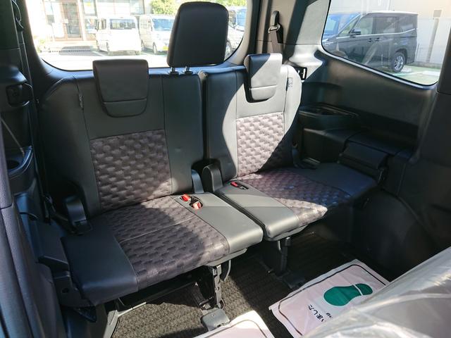 ヴォクシー Ｓ－Ｚ　●令和４年式　●走行１３５５８ｋｍ　●ディスプレイナビ　●全方位カメラ　●アドバンスドパーク　●パワーバックドア　●ＥＴＣ２．０　●両側電動スライドドア　●シートヒーター　●２列目オットマン　●禁煙車（56枚目）