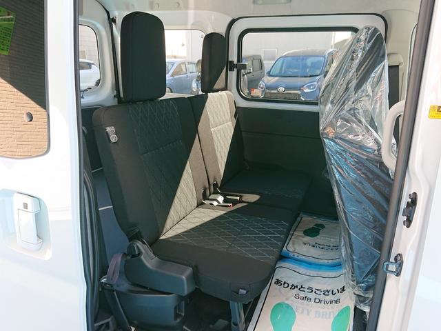 アトレー ＲＳ　４ＷＤ　●届出済未使用車　●令和７年式　●走行・７Ｋｍ　●ターボ　●純正９インチディスプレイオーディオ　●Ｂカメラ　●両側電動スライドドア　●全車速対応ＡＣＣ　●衝突軽減ブレーキ　●ＬＥＤヘッドライト（42枚目）