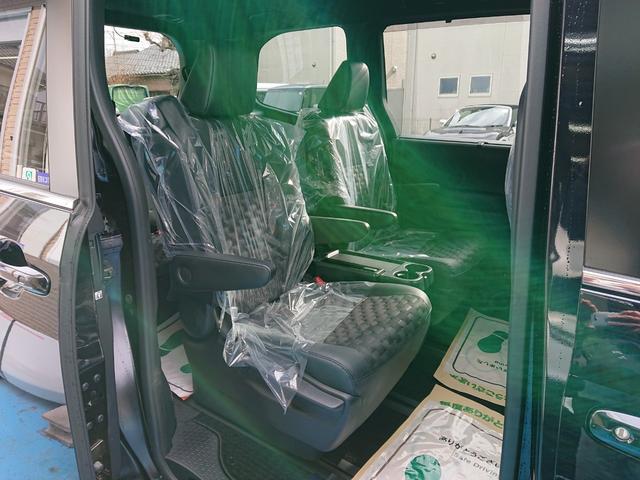 ヴォクシー Ｓ－Ｚ　●令和５年式　●走行・１４９５２Ｋｍ　●車検整備付　●純正１０．５インチディスプレイナビ　●ＥＴＣ２．０　●バックカメラ　●ドライブレコーダー　●両側電動スライドドア　●衝突被害軽減ブレーキ　●禁煙車（9枚目）