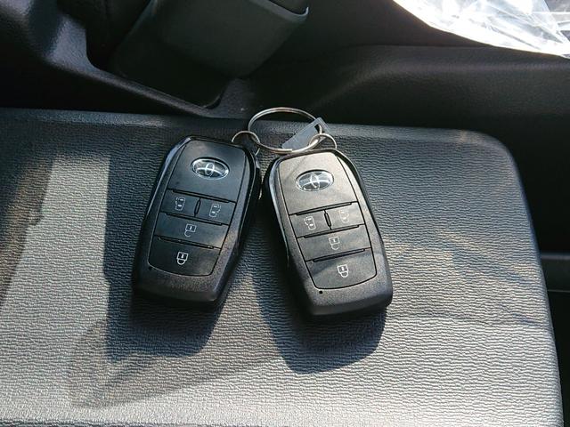 ヴォクシー Ｓ－Ｚ　●令和５年式　●走行・１４９５２Ｋｍ　●車検整備付　●純正１０．５インチディスプレイナビ　●ＥＴＣ２．０　●バックカメラ　●ドライブレコーダー　●両側電動スライドドア　●衝突被害軽減ブレーキ　●禁煙車（29枚目）