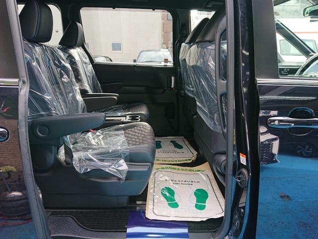 ヴォクシー Ｓ－Ｚ　●令和５年式　●走行・１４９５２Ｋｍ　●車検整備付　●純正１０．５インチディスプレイナビ　●ＥＴＣ２．０　●バックカメラ　●ドライブレコーダー　●両側電動スライドドア　●衝突被害軽減ブレーキ　●禁煙車（45枚目）