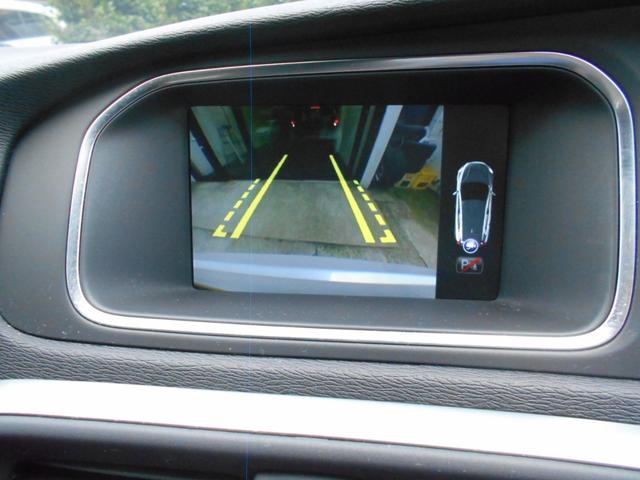 Ｖ４０ Ｔ５　Ｒデザイン　禁煙車・衝撃軽減・ＢＩＬＳ・ＡＣＣ・純正ナビ・Ｂｌｕｅｔｏｏｔｈ対応・黒革シート・ＥＴＣ・ＨＩＤ（14枚目）