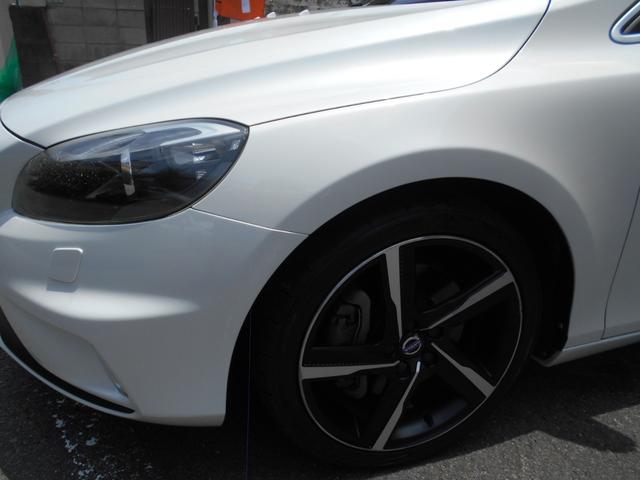 Ｖ４０ Ｔ５　Ｒデザイン　禁煙車・衝撃軽減・ＢＩＬＳ・ＡＣＣ・純正ナビ・Ｂｌｕｅｔｏｏｔｈ対応・黒革シート・ＥＴＣ・ＨＩＤ（31枚目）