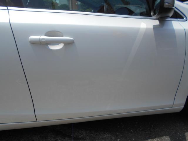 Ｖ４０ Ｔ５　Ｒデザイン　禁煙車・衝撃軽減・ＢＩＬＳ・ＡＣＣ・純正ナビ・Ｂｌｕｅｔｏｏｔｈ対応・黒革シート・ＥＴＣ・ＨＩＤ（40枚目）