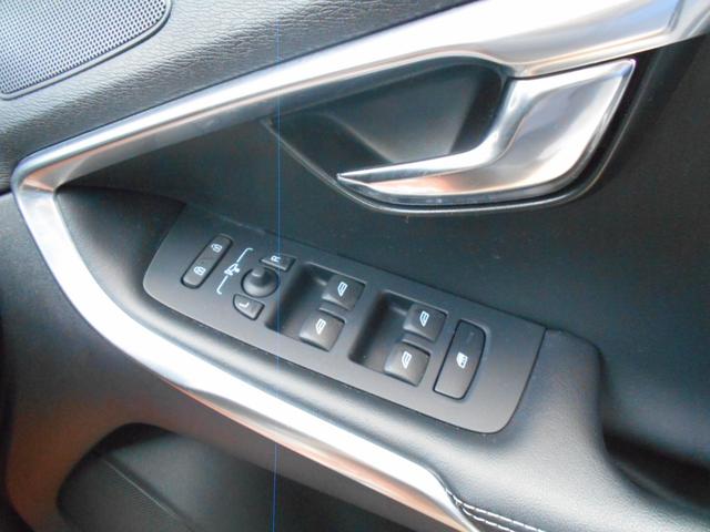 Ｖ４０ Ｔ５　Ｒデザイン　禁煙車・衝撃軽減・ＢＩＬＳ・ＡＣＣ・純正ナビ・Ｂｌｕｅｔｏｏｔｈ対応・黒革シート・ＥＴＣ・ＨＩＤ（50枚目）