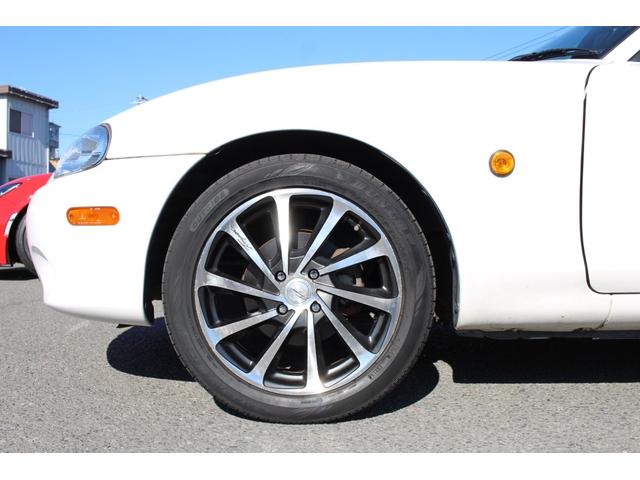 ロードスター Ｍ　オートマ車／ベージュ幌／１０３．８００キロ時にタイミングベルト、ウォーターポンプ、オイル＆カムシール交換済／ダブルエアバック／ドラレコ／ＥＴＣ（18枚目）