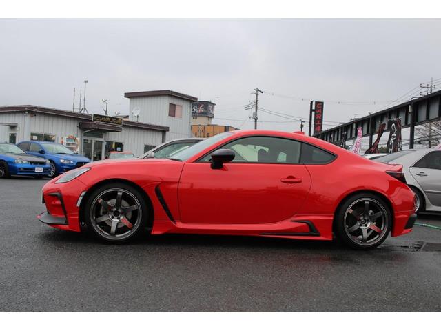 ＧＲ８６ ＲＺ　アプライドモデルＣ型／ワンオーナー車／ＧＲエアロパッケージ／ＲＡＹＳＴＥ３７ＳＡＧＡ　ＳＬ１８インチ／ミシュランパイロットスポーツ４／ブリッツ車高調／ＦＧＫマフラー／純正ナビ／アイサイトテクノロジー（22枚目）