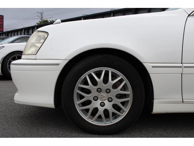 クラウン アスリートＶ　後期型／ノーマル車両／ユーザー様買取仕入れ／１ＪＺ－ＧＴＥターボエンジン／純正アルミ／運転席パワーシート／キーレス／ＨＩＤライト／レースハーフカバー付き（8枚目）