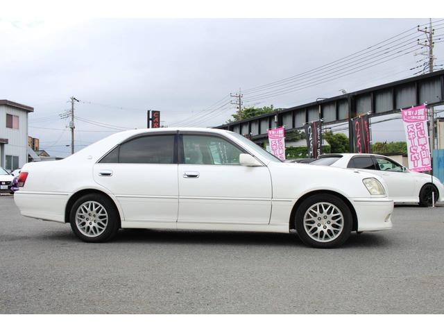 クラウン アスリートＶ　後期型／ノーマル車両／ユーザー様買取仕入れ／１ＪＺ－ＧＴＥターボエンジン／純正アルミ／運転席パワーシート／キーレス／ＨＩＤライト／レースハーフカバー付き（15枚目）