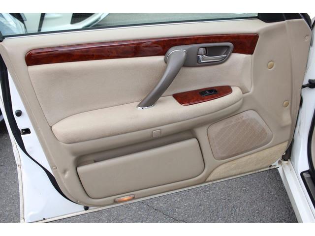 クラウン アスリートＶ　後期型／ノーマル車両／ユーザー様買取仕入れ／１ＪＺ－ＧＴＥターボエンジン／純正アルミ／運転席パワーシート／キーレス／ＨＩＤライト／レースハーフカバー付き（31枚目）